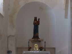 La nicchia con la Madonna Nera