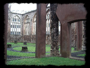 Bristol: interno della Temple Church