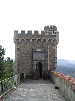 Ingresso alla Torre Magdala