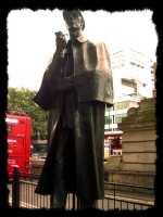 Statua di Sherlock Holmes a Baker Street